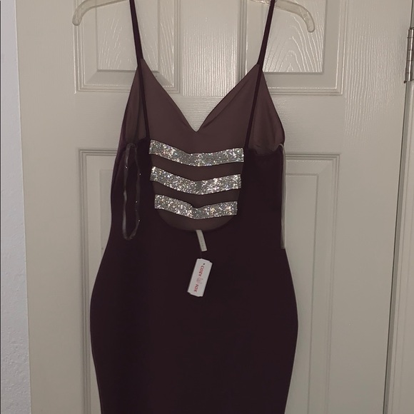 Dress - Picture 2 of 2